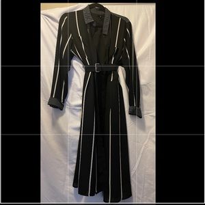 Ladies black and white striped dress or long shirt. Excellent condition.